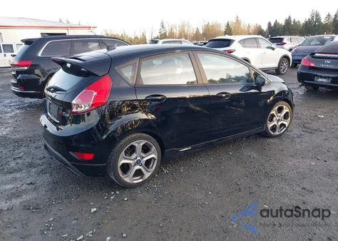 2016 Ford Fiesta St z USA, uszkodzony, nr VIN 3FADP4GX4GM147197